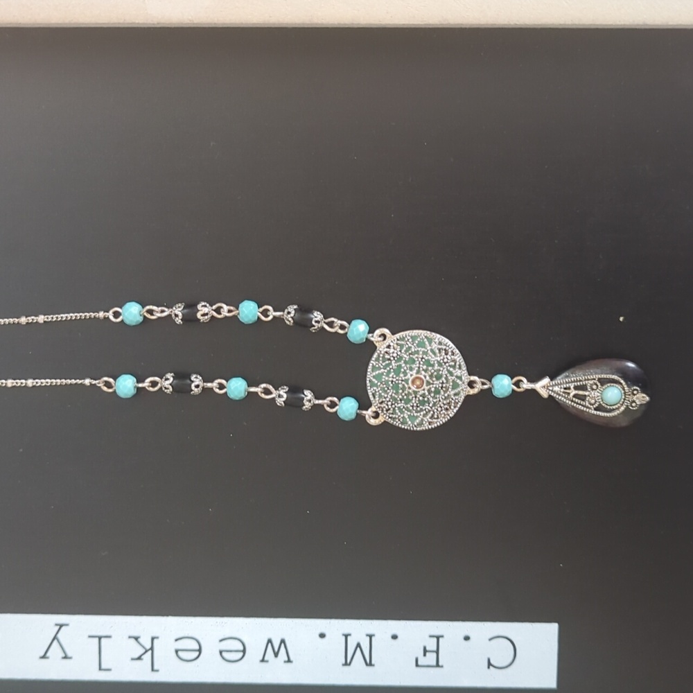 Pendant with 8" chain